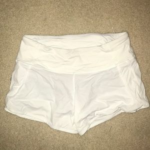 Lulu lemon NWOT White tracker shorts!!